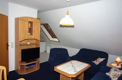 Wohnzimmer vorne 1